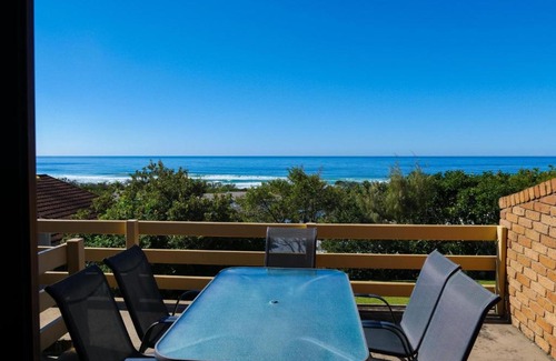 Peregian Beach Apartment | Carlaminda Peregian Beach