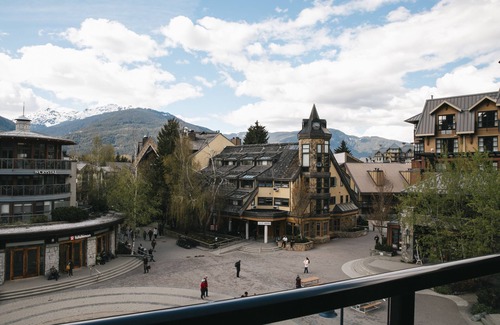 Whistler Village Apartment | Carleton Lodge