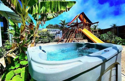 Olde Carlsbad House | Carlsbad Ocean Views Vista+Hotub