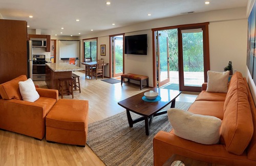 Northeast Carmel House | Carmel Big Sur-Style Guest House with Hot Tub, Decks & Views! CLOSING 12/24/25