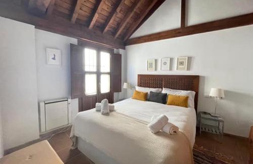 Albaicin Apartment | Carmen típico en Albaicín Granada con piscina y parking opcional
