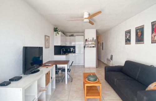 Carnon-Plage Apartment | Carnon vue Port