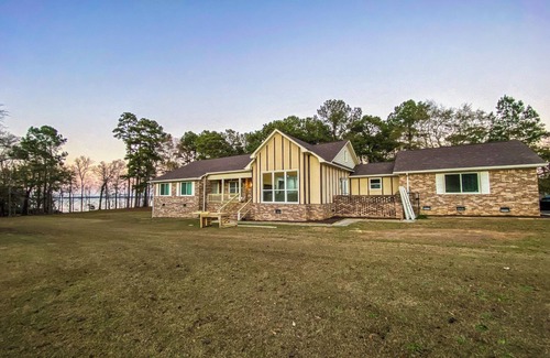 Santee House | Carolina Bea Hive: Lakeside Modern Home+Games+Dock