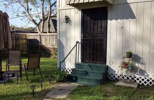 Kenner - Louis Armstrong International Airport House | Carriage House/apartment Near New Orleans