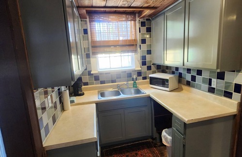Historic Downtown Savannah House | Carriage House West at George Baldwin House