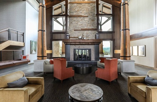 Fairfield Apartment | Carroll Valley Retreat | King Deluxe + Pool & Golf
