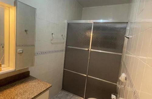Ipiranga House | Casa 150m da Praia Martim de Sá