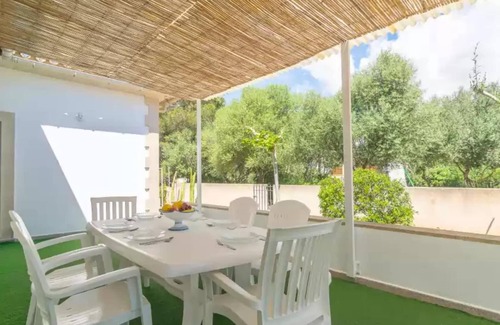 Sa Rapita Ski Chalet | Casa Aina - House In Sa Ràpita. Free Wifi