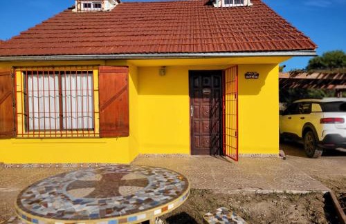 San Clemente House | Casa Amarrilla
