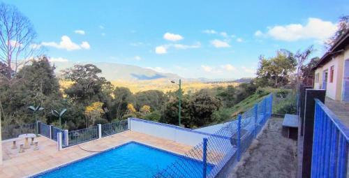 Vargem House | Casa ampla, 2 qtos, varanda, região de Extrema
