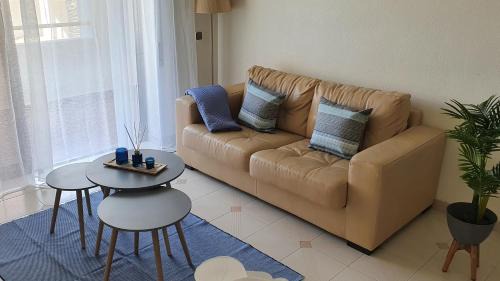 Alporchinhos Apartment | Casa Angela, 180m from the beach