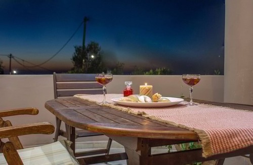 Kounoupidiana Apartment | Casa Anthea 3 bedroom apartment with Garden