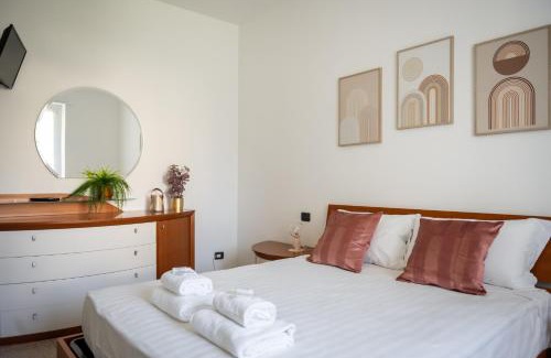 Rozzano Apartment | Casa Ariosto - Humanitas - Forum Assago