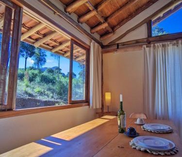 Aiuruoca House | Casa Azul no Vale Matutu, Vista incrível e aconchego