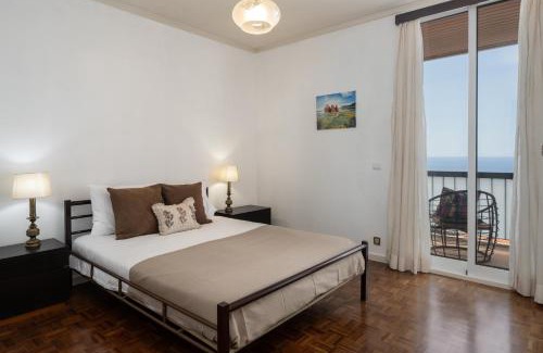Imaculado Coracao de Maria House | Casa Bela Vista by An Island Apart