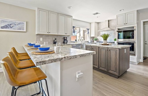 Covey House | CASA BELLA" Upscale Kierland Area W/Pool-3Bd2Bath