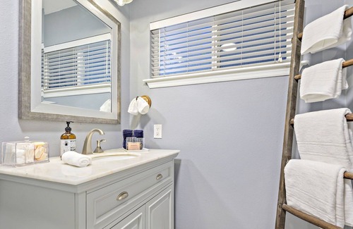 Covey House | CASA BELLA" Upscale Kierland Area W/Pool-3Bd2Bath