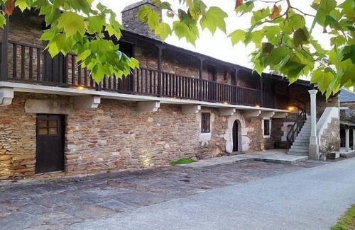 Manon Cottage | Casa Berdeal for 16 people