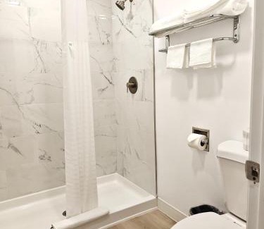 Chandler Hotel | Casa Blanca Inn and Suites