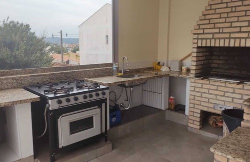 Sao Roque House | Casa Blanca Mansion 60km from the Capital of SP with 5 parking spaces