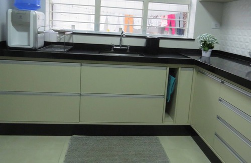 Sao Roque House | Casa Blanca Mansion 60km from the Capital of SP with 5 parking spaces