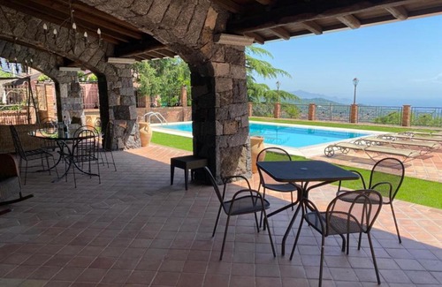 Zafferana Etnea Villa | Casa Carlotta