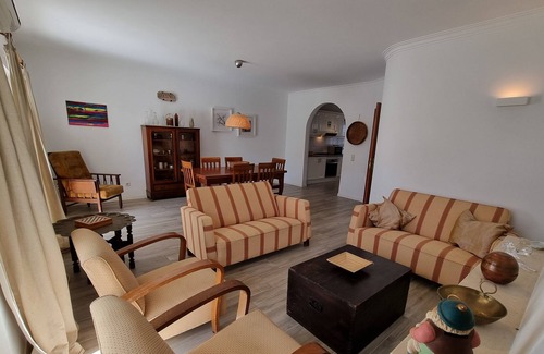 Retur House | Casa Cathy - Praia Adão e Eva