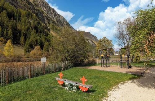 Les Brevieres Ski Chalet | Casa-Chalet Brizolée avec vue sur le lac à Tignes