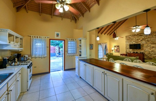 Falmouth Harbour Villa | Casa Chiesa - Titi Vacation Homes