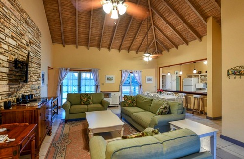 Falmouth Harbour Villa | Casa Chiesa - Titi Vacation Homes