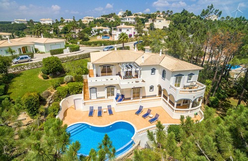 Vila do Bispo Villa | Casa Clajon | professionally cleaned | 4-bedroom villa | private pool | on golf course