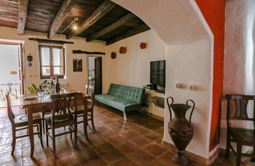 Mamoiada House | Casa Clara