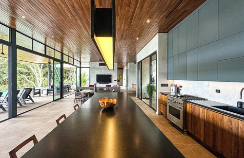 Savegre House | Casa Colibrí – Luxury Ocean-&-Jungle Villa - Amazing Views!