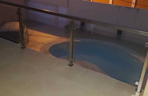 Pouso Alegre Buraquinho House | Casa com Piscina a 50 m da Praia