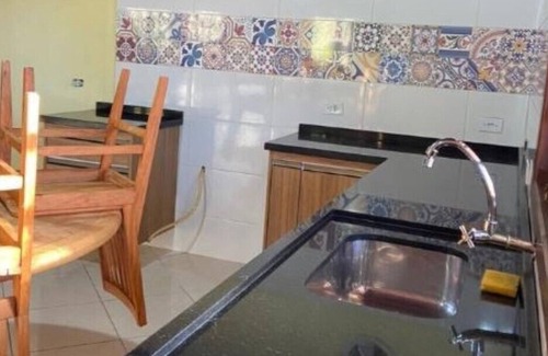 Sao Pedro House | Casa com Piscina 200m da Praia do Portinho