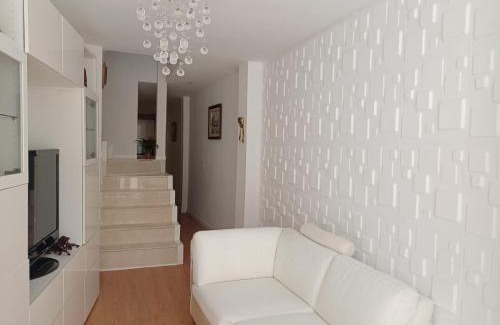 Cullera House | Casa con habitaciones privadas