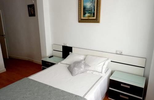Cullera House | Casa con habitaciones privadas