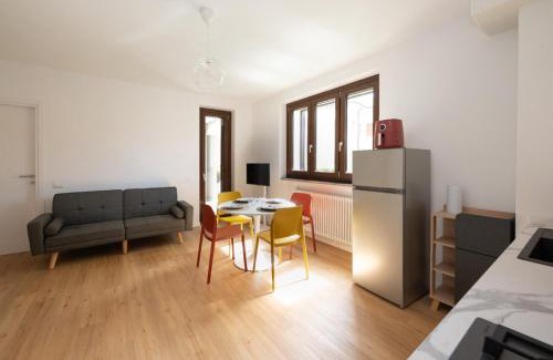 Montano Lucino Apartment | Casa con terrazzo in ottima posizione vicino Como