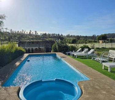 Puchuncavi House | Casa con tinaja,Piscina y Quincho a 40 min de Con con
