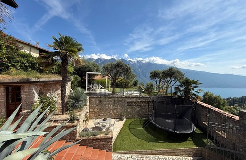 Pieve Ski Chalet | Casa Cortili Summer Lake view