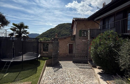 Pieve Ski Chalet | Casa Cortili Summer Lake view
