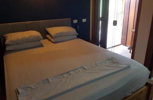 Cabore House | Casa Cultural Caiçara Paraty - WiFi, Vaga privativa, próxima ao Centro Histórico