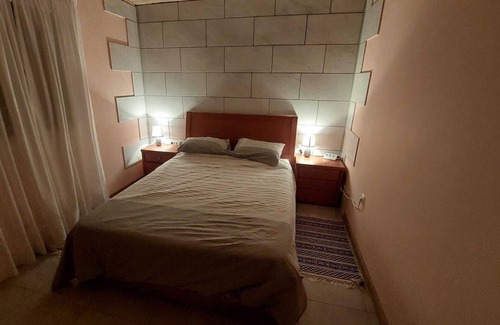 Estrela da Calheta Villa | Casa Da Linda, Calheta Beach, offers accommodation with sea views