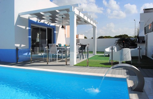 Porto Covo House | Casa da Maré Alta by Estilo Lusitano, with private pool
