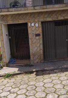 Bueno Brandao House | Casa da SU no meio da natureza