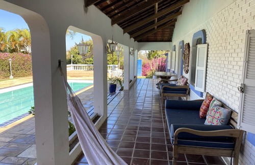 Valinhos Cottage | Casa de Campo com Ampla Área de Lazer, Piscina, Mini Campo e Quadra