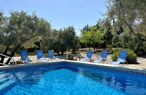 Villanueva de Tapia House | Casa de Campo La Mejorana Piscina entre olivos