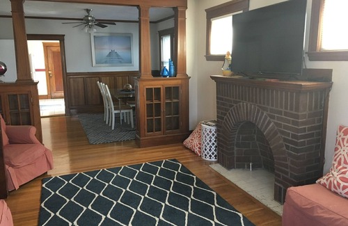 Winthrop Apartment | Casa de Los Clarey Boston Airport Beaches Off Street Parking Available
