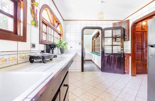 Playa Hermosa Apartment | Casa de Playa - Marea Brava Condos