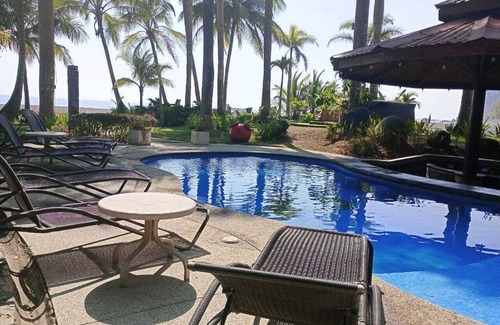 Playa Hermosa Apartment | Casa de Playa - Marea Brava Condos